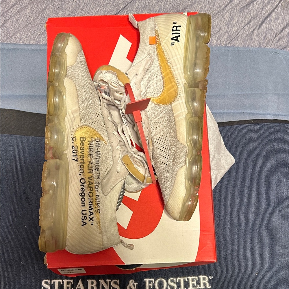 Nike Off-White Air VaporMax Size 12